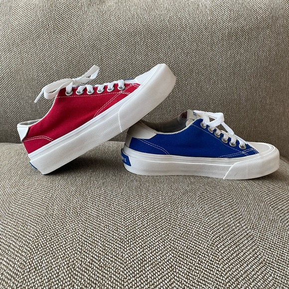 Straye Logan Lace Up Patriotic Sneaker in Red, White, and Blue. Size 3. EUC. - Picture 12 of 15